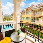 Harmony 18 Private 211 Daire